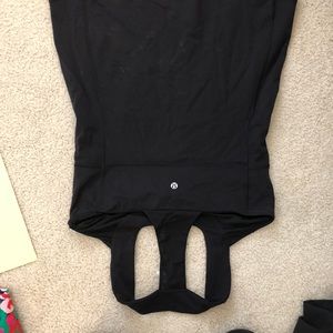 Black lululemon top